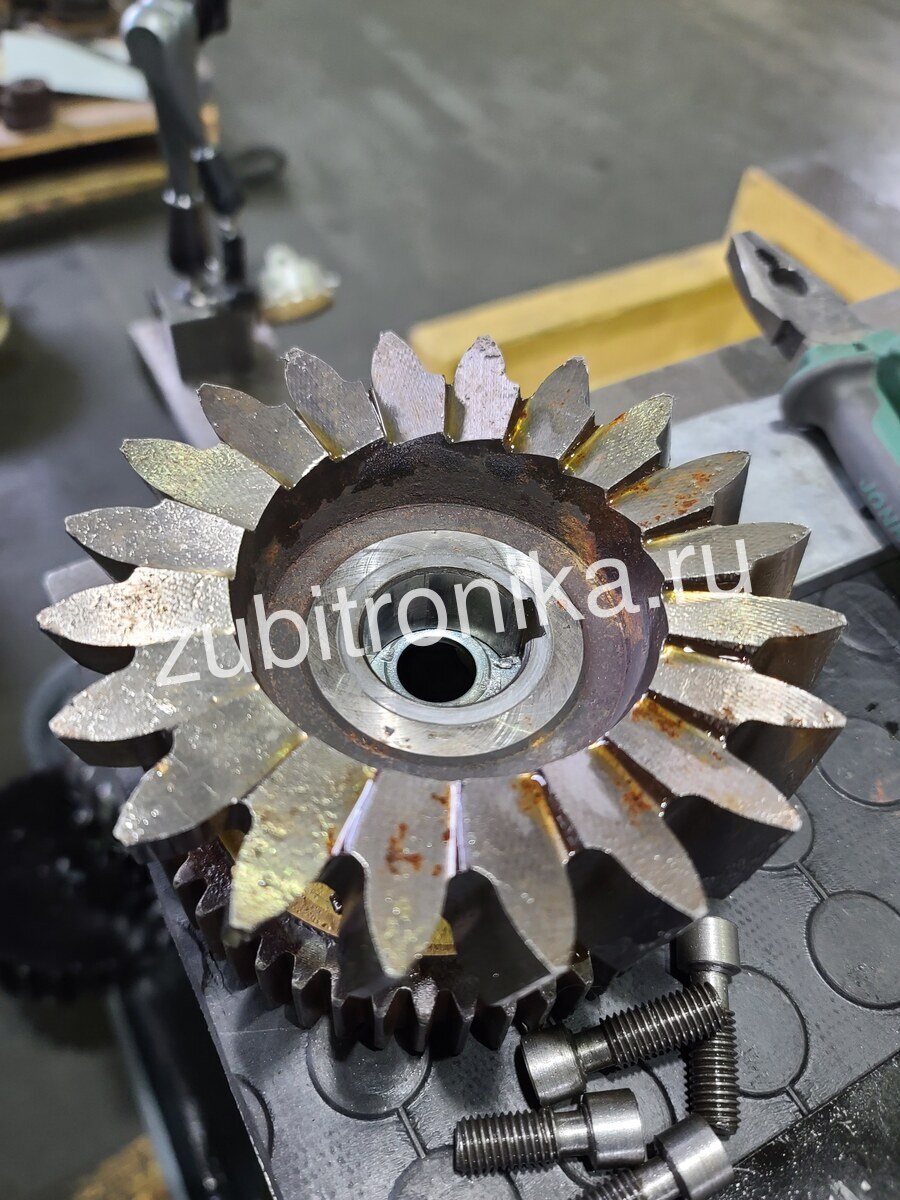 Зубодолбежный станок 5М150 Фотографии станка